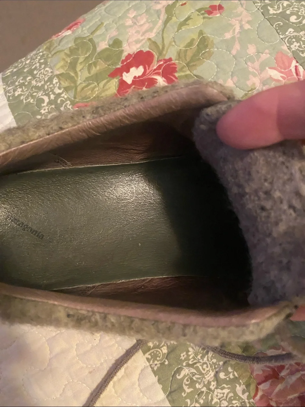 Quality Patagonia leather/nubuck/woolen hiking sneaker